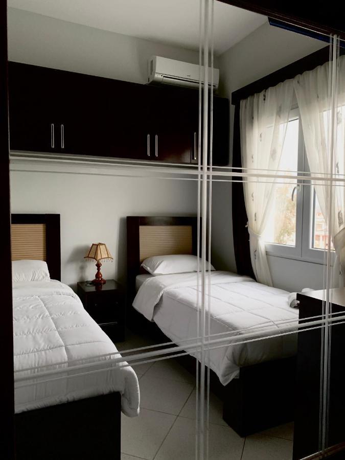 Hotel Anxhelo Kuçova Exteriör bild